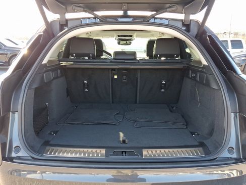 Used 2025 Land Rover Range Rover Velar S image 30