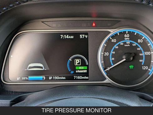 Used 2025 Nissan Leaf SV Plus FWD image 19