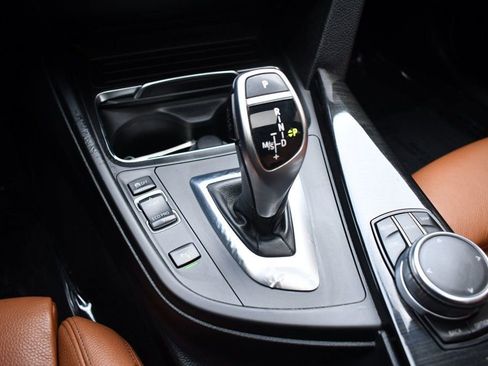 Used 2017 BMW 330i xDrive 330i xDrive image 33