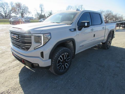 New 2026 GMC Sierra 1500 AT4 w/ AT4 Premium Package image 11
