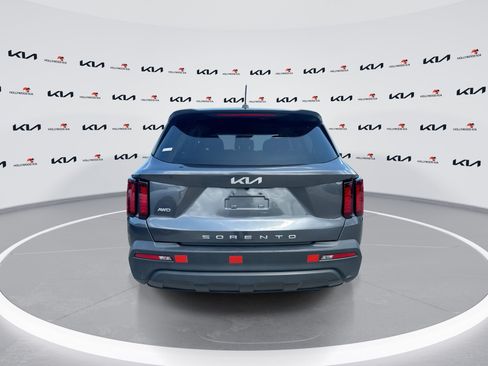 Used 2022 Kia Sorento LX AWD/4WD image 7