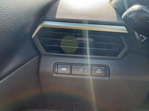 Used 2019 Nissan Altima 2.5 S FWD image 14