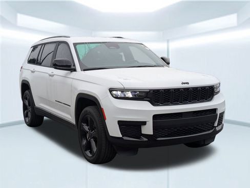 Used 2024 Jeep Grand Cherokee L Laredo image 8