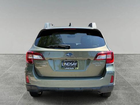 Used 2017 Subaru Outback 3.6R Limited AWD/4WD image 10