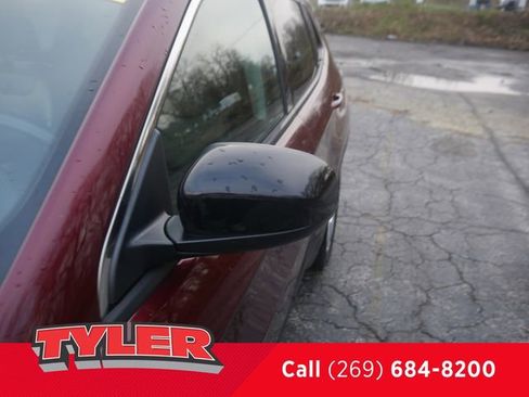Used 2022 Jeep Compass Latitude AWD/4WD image 11