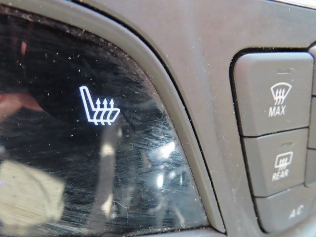 Used 2016 Buick Envision Premium AWD/4WD image 29