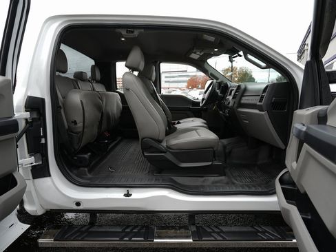 Used 2021 Ford F350 XL w/ Power Equipment Group image 18