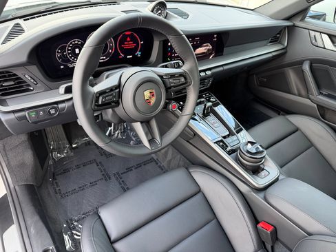 Used 2026 Porsche 911 Carrera S RWD image 4