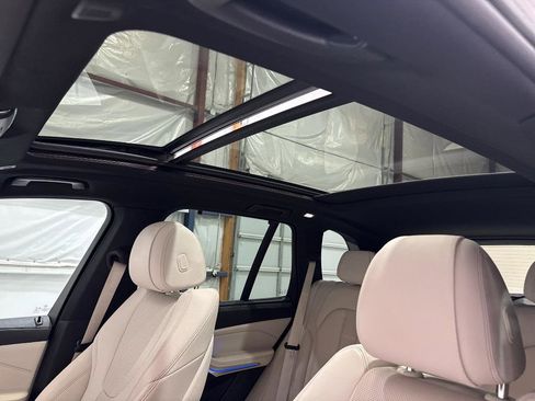 Used 2019 BMW X5 xDrive40i w/ Executive Package AWD/4WD image 55