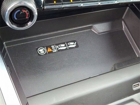 Used 2025 Chevrolet Tahoe Premier image 24