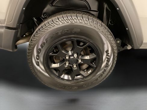Used 2023 Jeep Wrangler Sport AWD/4WD image 27
