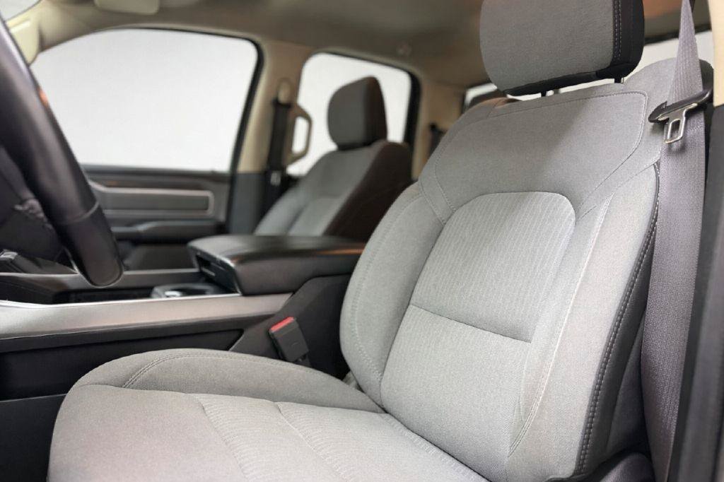 Used 2020 RAM 1500 Big Horn RWD image 9