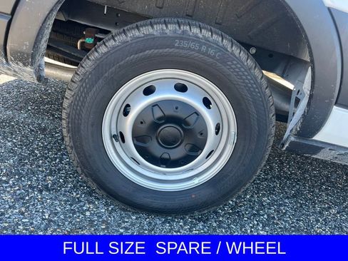 New 2025 Ford Transit 250 148 Medium Roof image 15