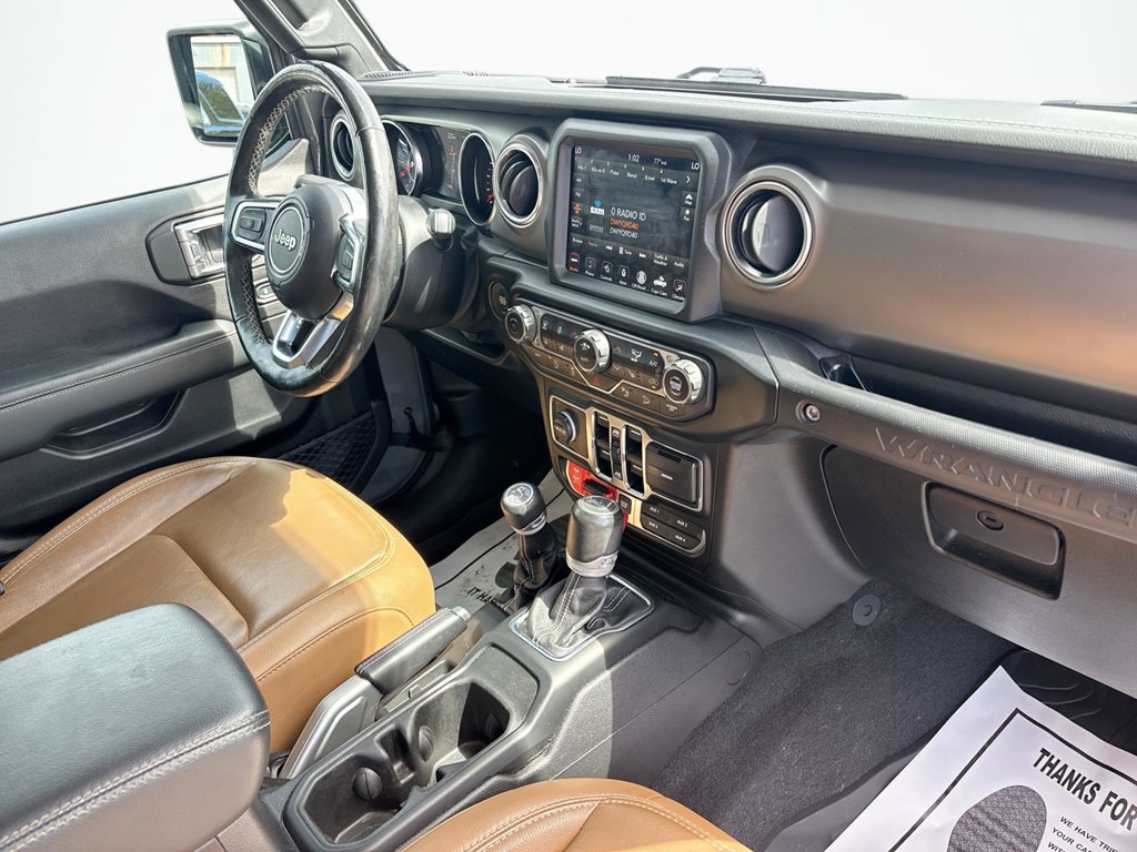 Used 2020 Jeep Wrangler Unlimited Rubicon w/ Dual Top Group AWD/4WD image 14