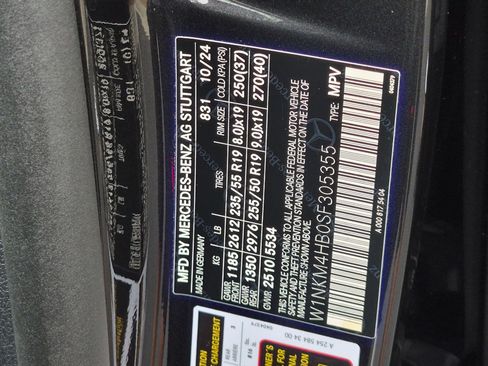 Certified 2025 Mercedes-Benz GLC 300 4MATIC image 35