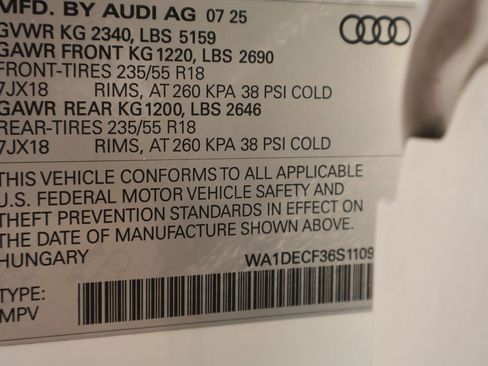 Used 2025 Audi Q3 2.0T Premium w/ Convenience Package AWD/4WD image 26