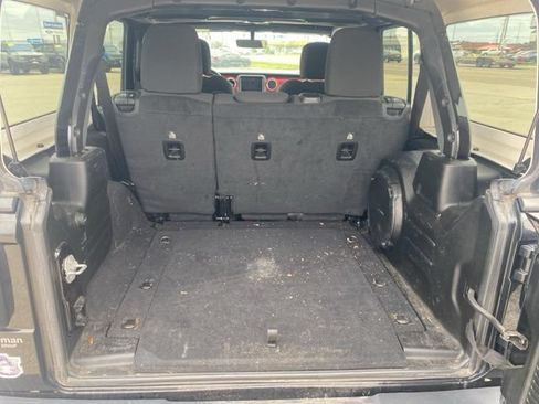 Used 2020 Jeep Wrangler Unlimited Rubicon AWD/4WD image 6