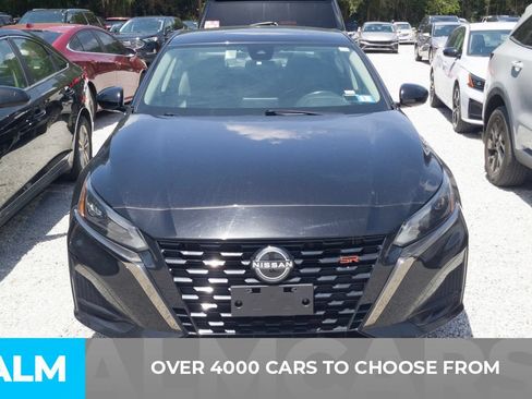 Used 2024 Nissan Altima 2.5 SR FWD image 2