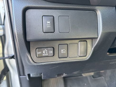 Used 2023 Toyota Tacoma TRD Sport image 16