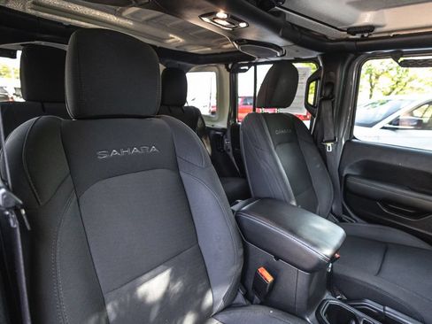 Used 2021 Jeep Wrangler Unlimited Sahara AWD/4WD image 26