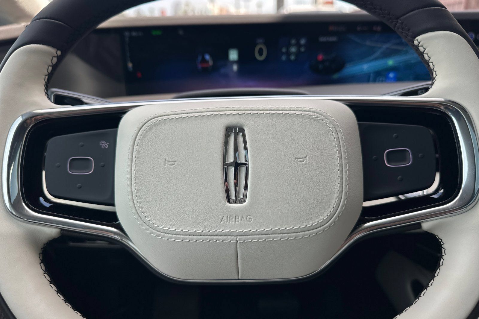New 2026 Lincoln Nautilus Black Label w/ Jet Appearance Package AWD/4WD image 23