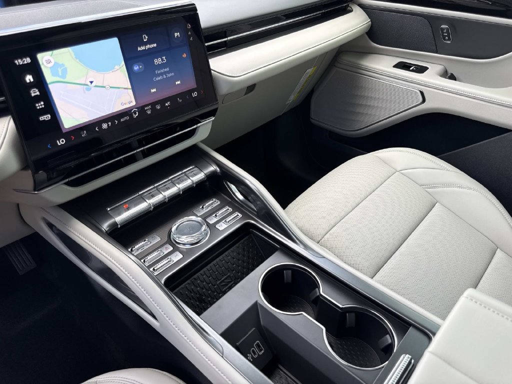 New 2026 Lincoln Nautilus Premier AWD/4WD image 25