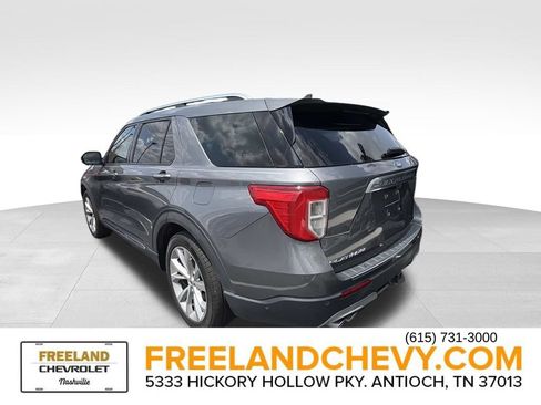 Used 2021 Ford Explorer Platinum w/ Premium Technology Package RWD image 4