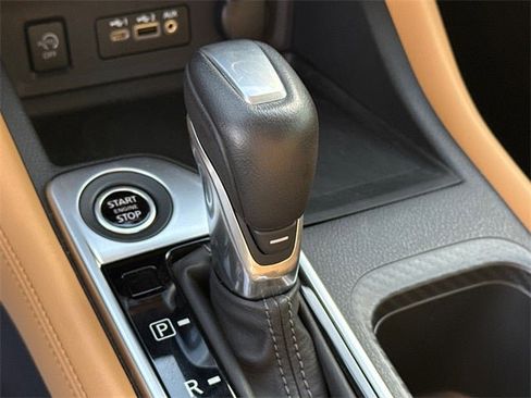 Used 2025 Nissan Sentra SV w/ SV Premium Package image 27