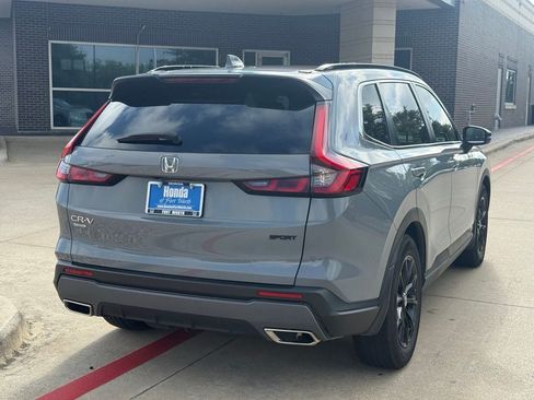 Used 2025 Honda CR-V Sport image 6