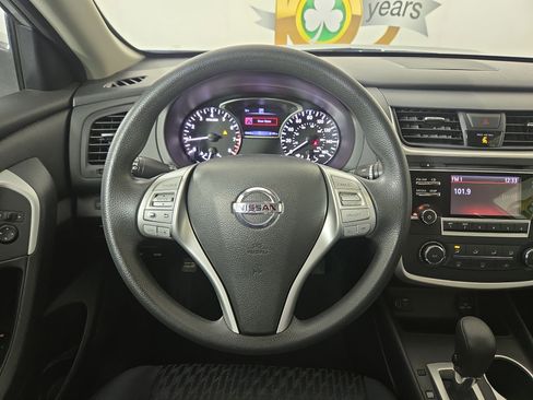 Used 2018 Nissan Altima 2.5 S w/ S Convenience Package image 14