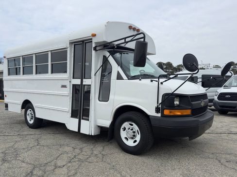 Used 2007 Chevrolet Express 3500 3500 2dr Commercial/Cutaway/Ch w/ School Bus Package image 2
