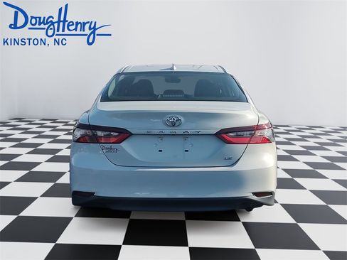 Used 2023 Toyota Camry LE image 4
