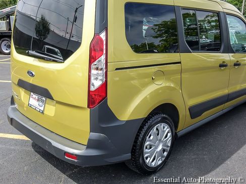 Used 2016 Ford Transit Connect XL FWD image 9