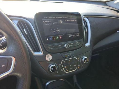 Certified 2024 Chevrolet Malibu LT image 25