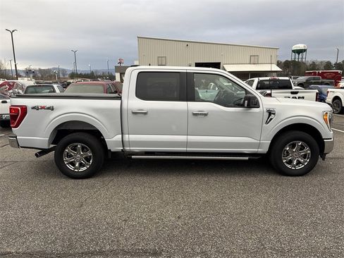 Used 2022 Ford F150 XLT w/ Equipment Group 302A High image 8