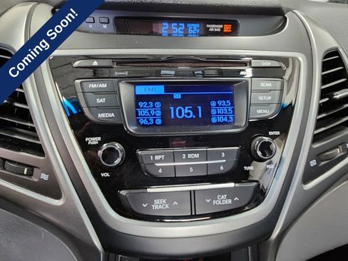 Used 2016 Hyundai Elantra SE FWD image 12