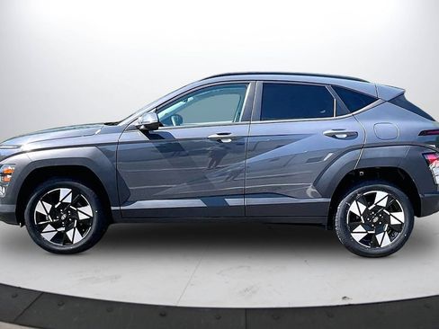Used 2024 Hyundai Kona SEL w/ Convenience Package AWD/4WD image 5