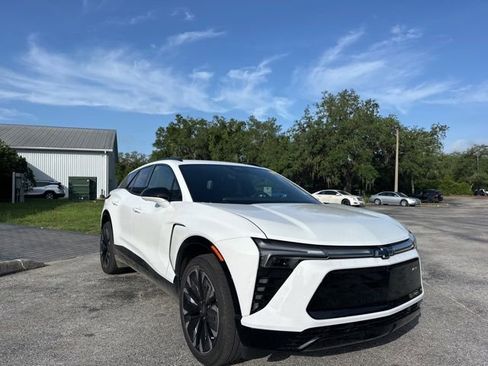 Used 2024 Chevrolet Blazer EV RS AWD/4WD image 7
