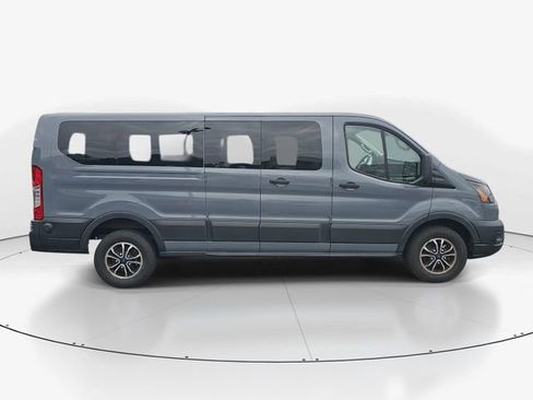 Used 2022 Ford E-Transit Low Roof image 8