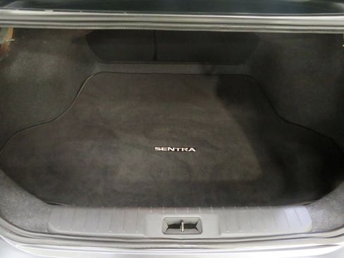 Used 2021 Nissan Sentra SV image 8