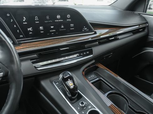 Used 2023 Cadillac Escalade ESV Premium Luxury RWD image 22