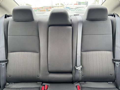 Used 2025 Nissan Altima 2.5 SV FWD image 39