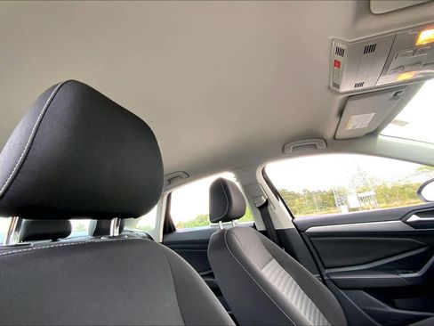 Used 2024 Volkswagen Jetta S image 13