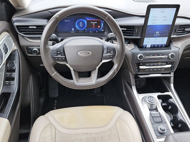 Used 2020 Ford Explorer Platinum w/ Premium Technology Package AWD/4WD image 5