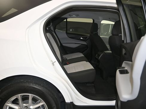 Used 2022 Chevrolet Equinox LT FWD image 25