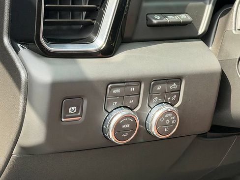 Certified 2026 GMC Sierra 1500 Denali Ultimate AWD/4WD image 34