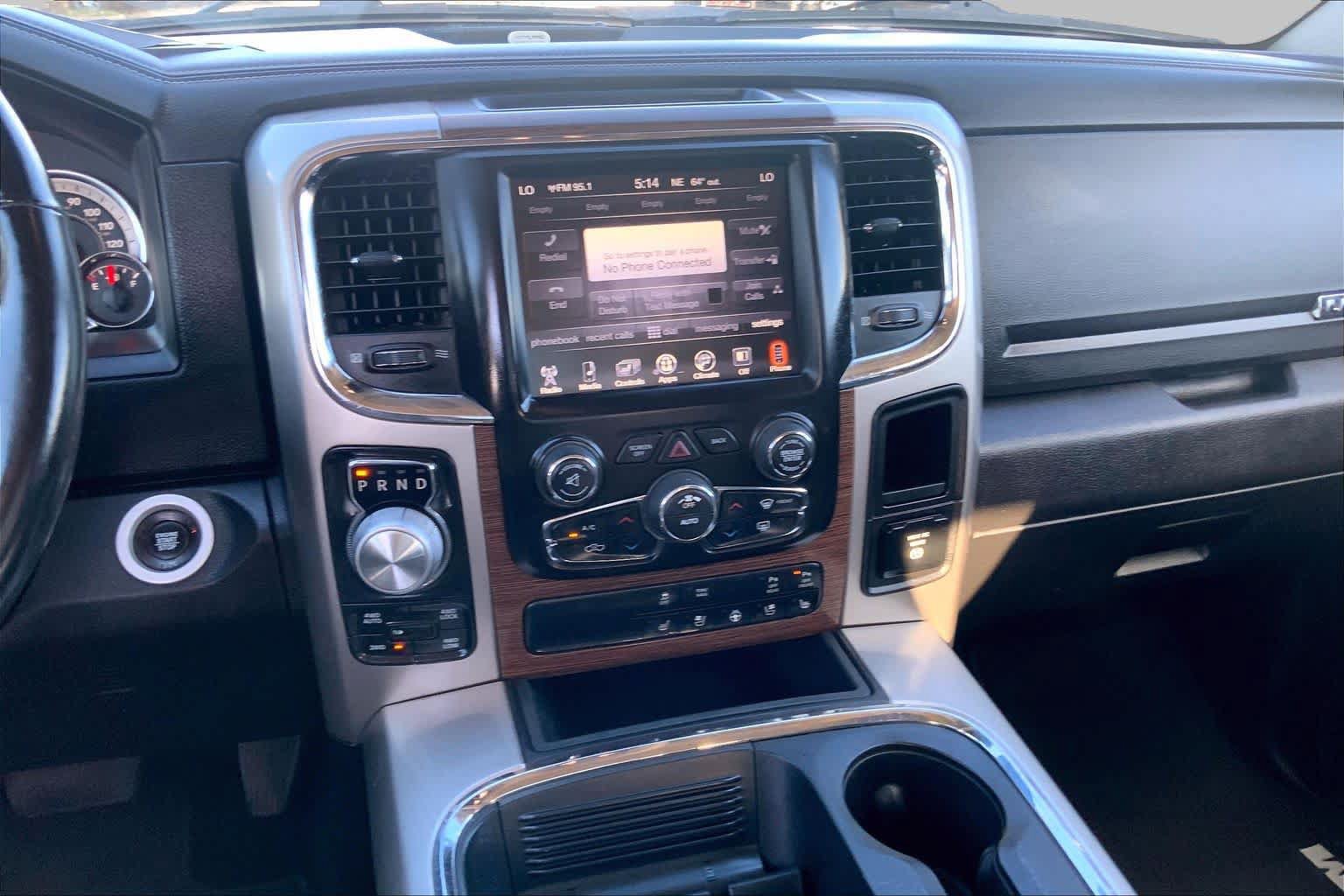 Used 2017 RAM 1500 Laramie w/ Convenience Group AWD/4WD image 7