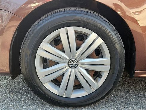 Used 2017 Volkswagen Jetta S image 8