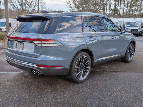 Used 2025 Lincoln Aviator Reserve w/ Illumination Package image 5