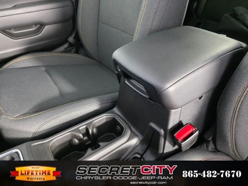 New 2025 Jeep Gladiator Sport image 26